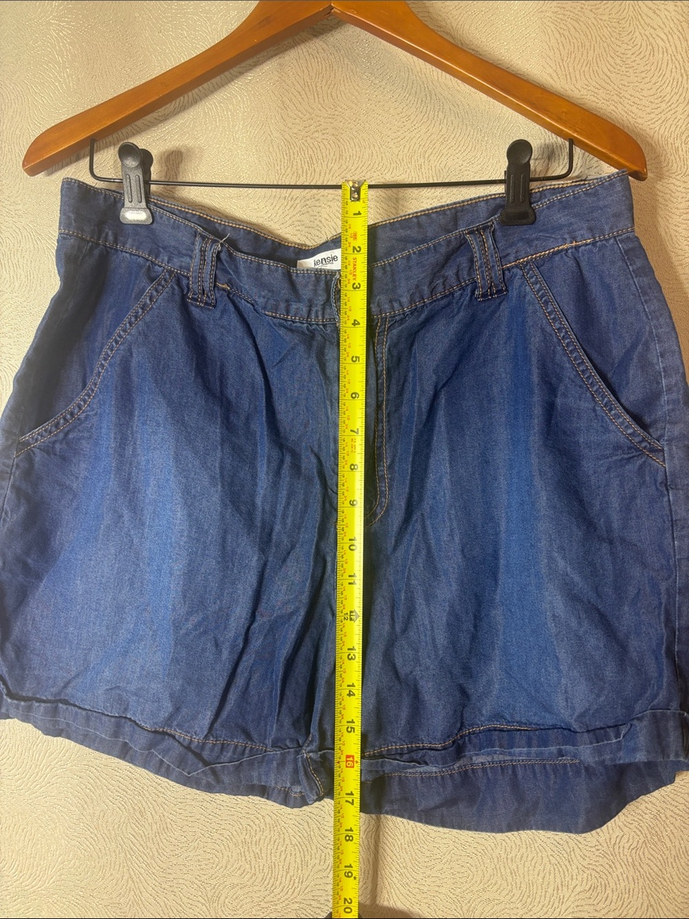 Kensie Jeans Denim Blue lightweight Women's Shorts - Casual Pull-OnStyle 0377 - Picture 3 of 10